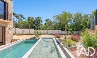 Maison 5 Pièces 210 m² à vendre à Saint-Cyr-sur-Mer (83270)