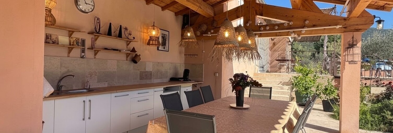 Maison 5 Pièces 131 m² à vendre à Roche-Saint-Secret-Béconne (26770)