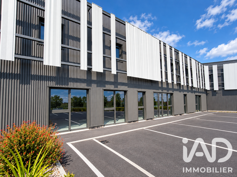 Vente Boutique/Local commercial 400 m&sup2; — photo 1