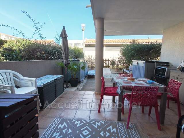 P2 en angle rez-de-jardin avec parking privé de 37 m² + 37 m² — photo du bien