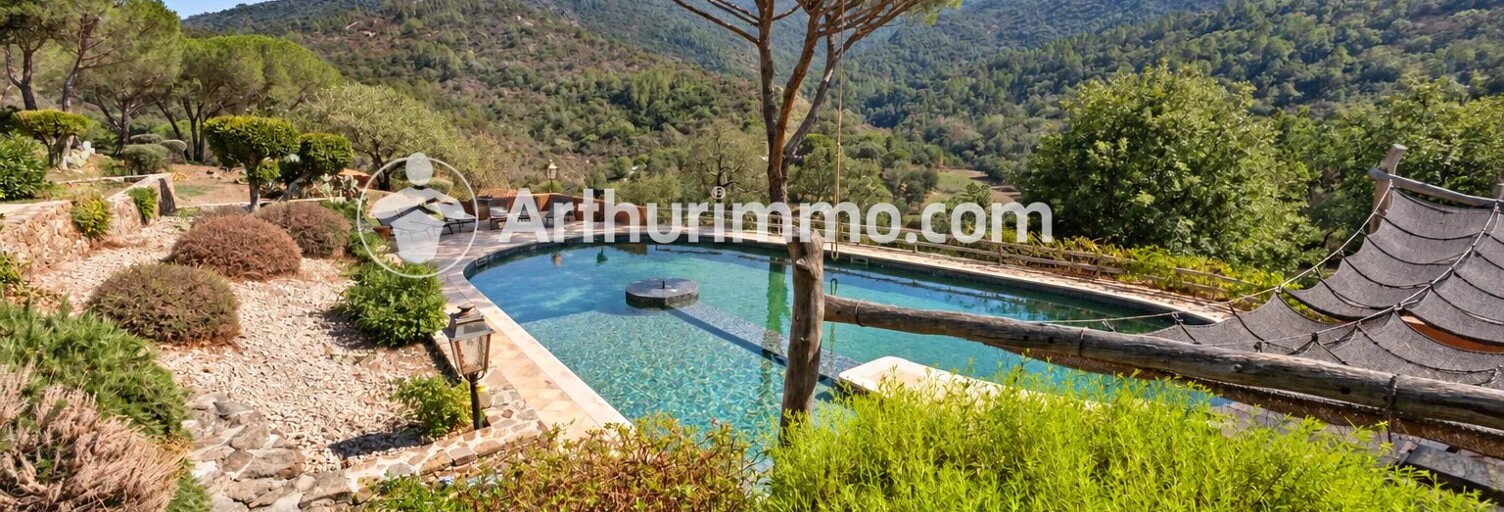 Maison 9 Pièces 285 m² à vendre à La Garde-Freinet (83680)