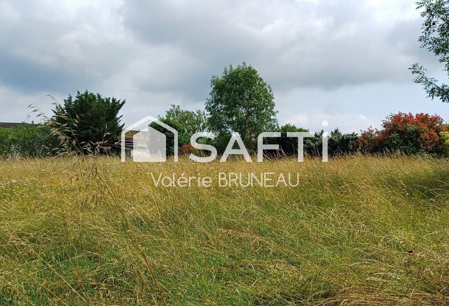 TERRAIN A BATIR 700 M2 — photo 1