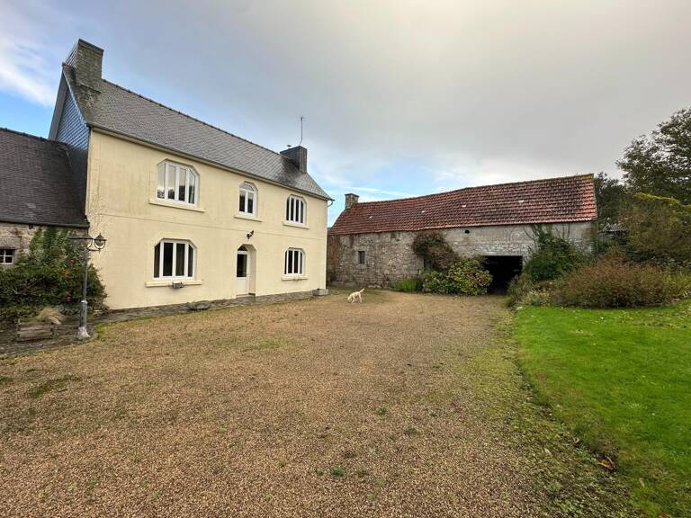 Maison 4 chambres avec dépendance — photo 1