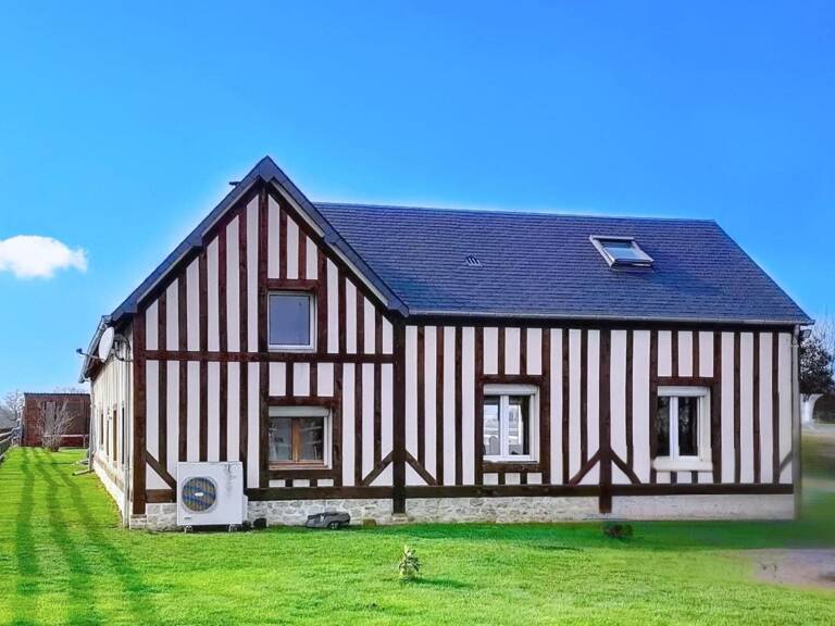 CONFORTABLE ET SPACIEUSE MAISON NORMANDE AVEC PISCINE — photo 1