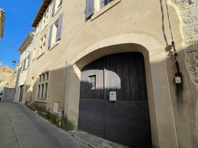 30490 MONTFRIN MAISON D'HOTES A TRES FORTE RENTABILITE — photo 1