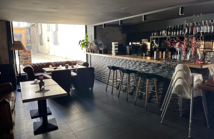 VENTE MURS COMMERCIAUX  INVESTISSEMENT DE QUALITÉ — photo 2