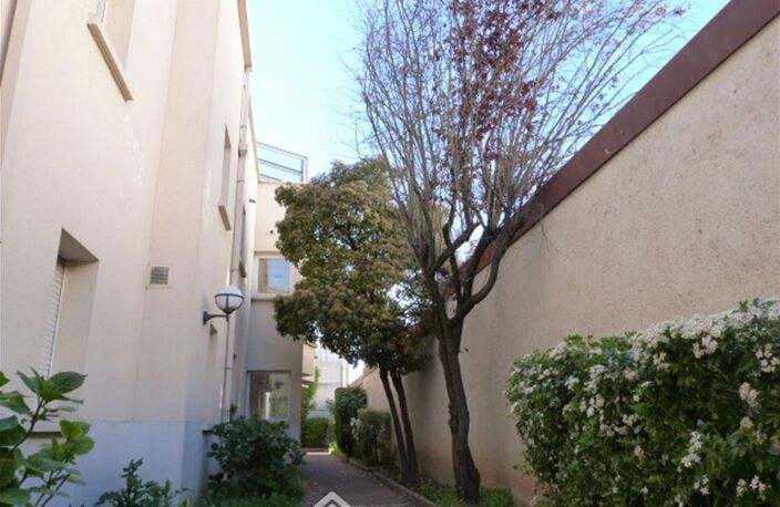 Appartement - 25.45m² - Choisy-le-Roi — photo 3