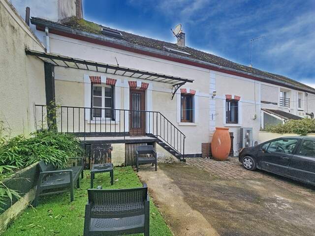 Maison 113m² avec appartement et grange Ste Colombe — photo du bien