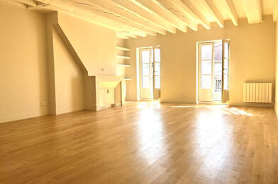 Appartement 3 pièces 2100 €