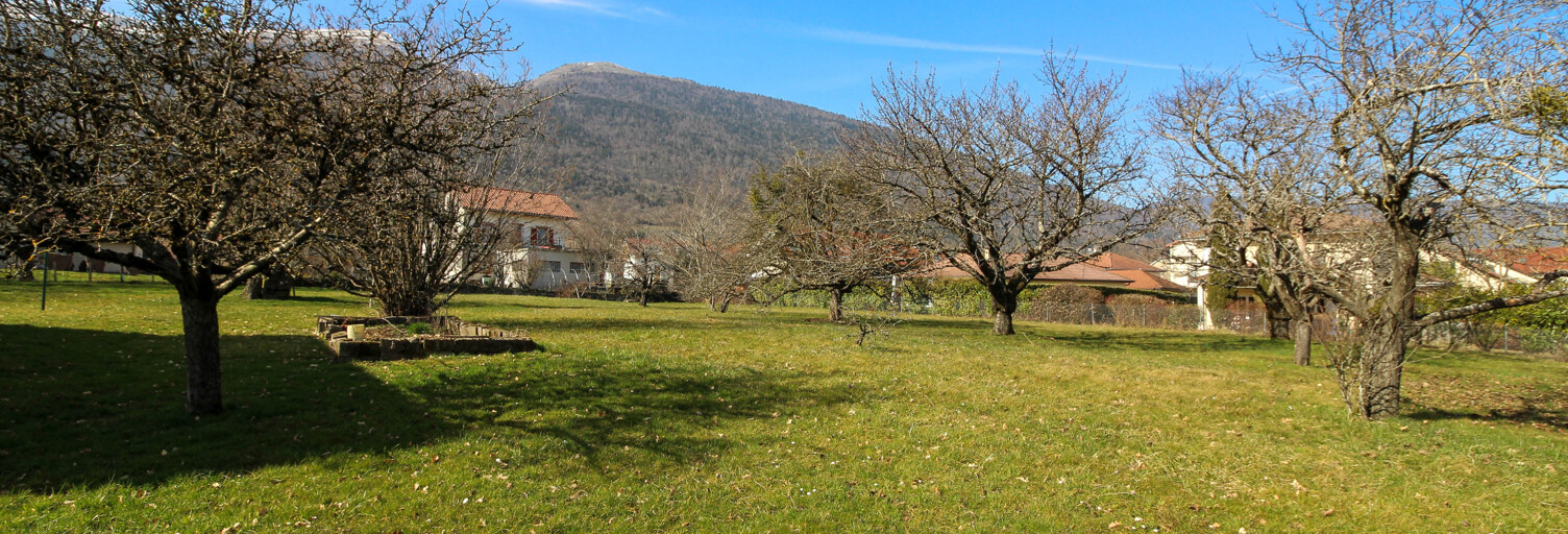 Terrain  1047 m² à vendre à Échenevex (01170)