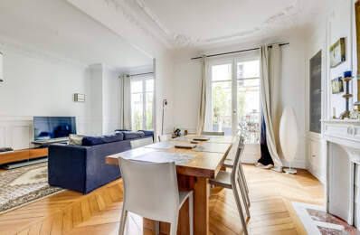 PARIS 17ÉME - BATIGNOLLES: 3 CHAMBRES - BALCON - ASCENSEUR — photo du bien