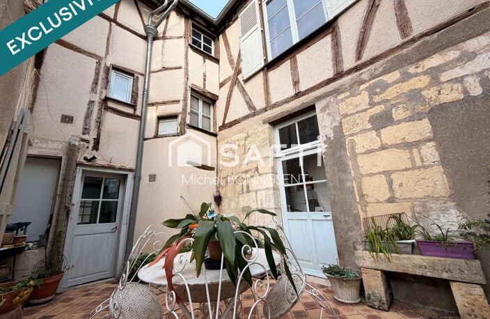 Ensemble de deux habitations  cœur historique de Bourges — photo 2