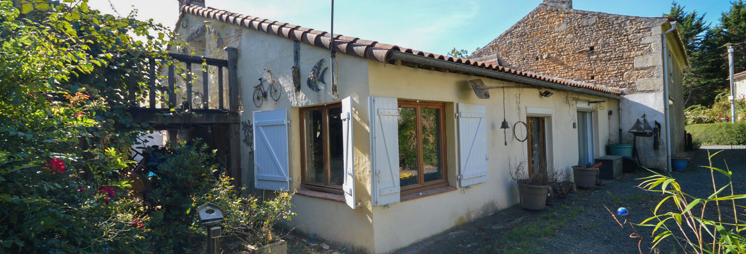 Maison 8 Pièces 220 m² à vendre à La Caillère-Saint-Hilaire (85410)