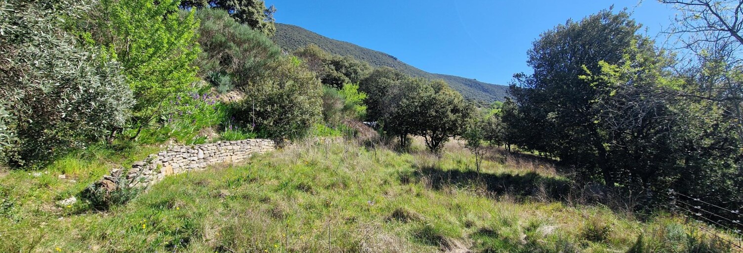 Terrain  900 m² à vendre à Rustrel (84400)