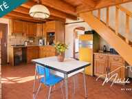 Jolie maison en pierre, dépendances et potentiel ! — photo 2