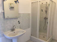 APPARTEMENT 3 PIECES AVEC JARDIN PRIVATIF DE 400M2 - ENTRAGE — photo 4