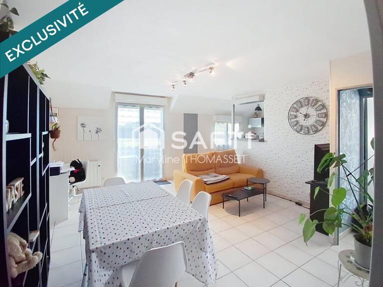 grand T2 bis avec balcon — photo 1