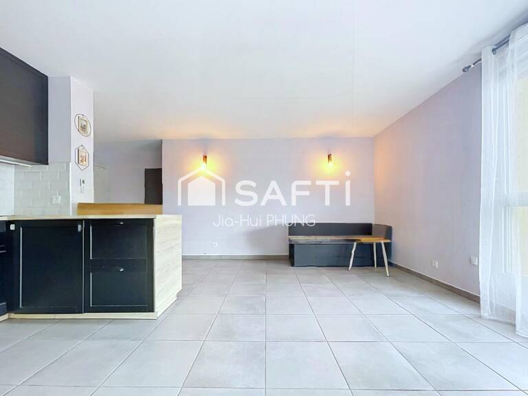 NICE  SAINT-JEAN-D'ANGÉLY | APPARTEMENT 3 PIÈCES AVEC TERRASSE DE 13 M² ET PARKING COUVERT — photo 1