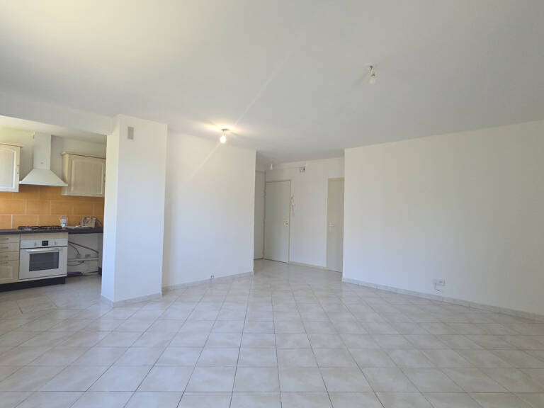 A VENDRE - BEZIERS - QUARTIER INJALBERT - APPARTEMENT RDC T4 — photo 1