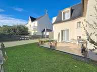 Maison familiale de 2005 avec jardin paysager — photo 2