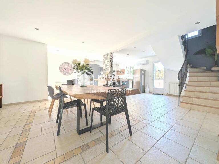 Maison de 133 m² avec piscine — photo 1