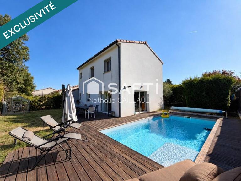 Maison 4 chambres avec piscine et garage — photo 1