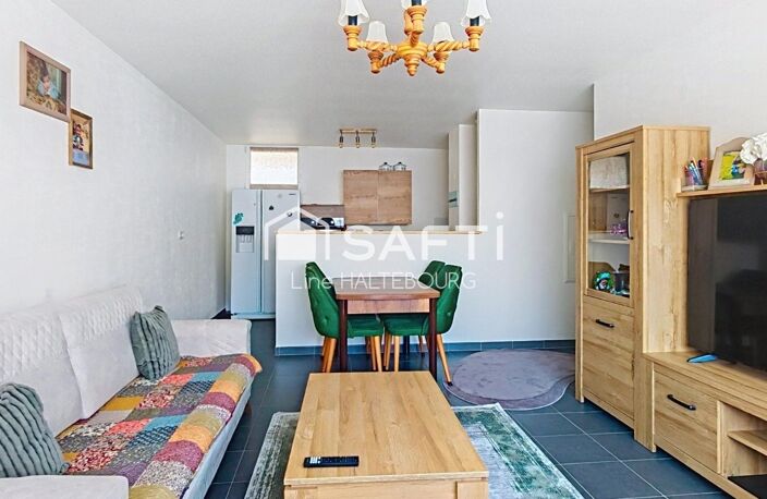 Grand F2 de 56 m² en dernier étage avec terrasse , garage et parking — photo 4