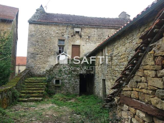 Maison en pierre avec grange attenante. — photo du bien