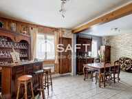 130 m², du calme, de beaux volumes et aucun vis-à-vis : bienvenue à Prouvais. — photo 3