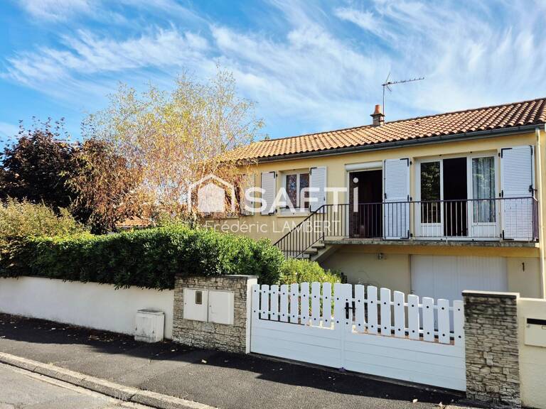 NIORT  Maison évolutive 5P avec 56 m² de garages — photo 1