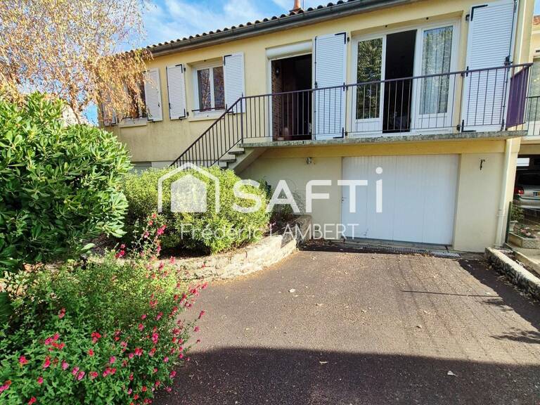 Maison familiale avec grand sous-sol et beau potentiel — photo 1