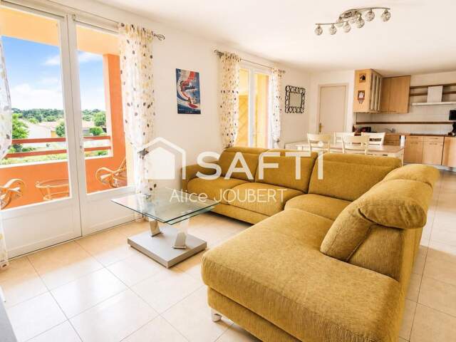 Appartement T3, secteur d'exception, à pied de la plage du Veillon, du port et du golf de Bourgenay. — photo du bien