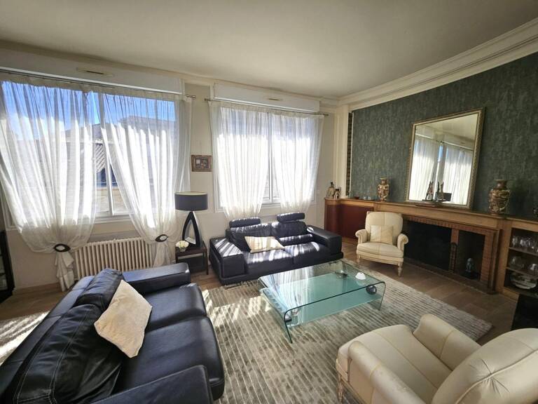 Appartement au jardin public — photo 1