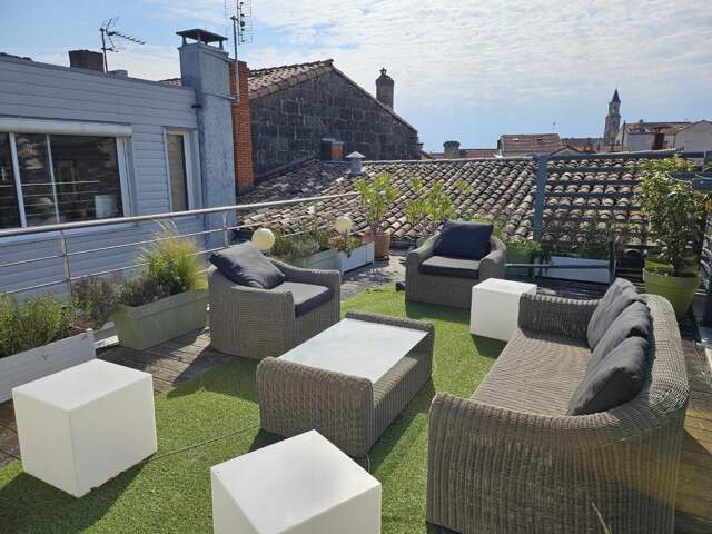 Appartement au jardin public — photo du bien