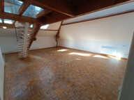 T3 atypique avec bureau et parking — photo 3