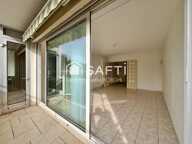 Appartement - 3 chambres - Balcon - Loggia - Box fermé + place aérienne privative - Cave — photo 4