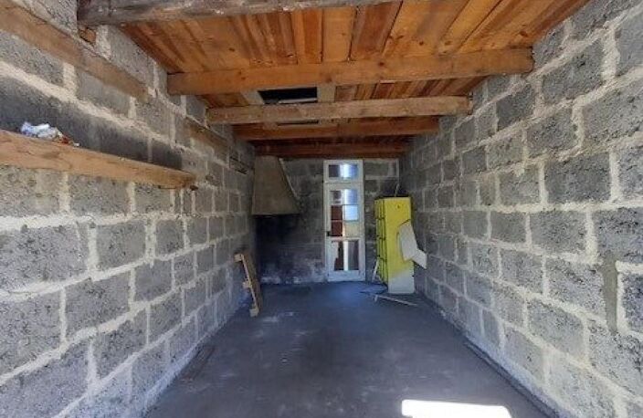 deux garage sur la commune de Coutras qui peuvent réhabilité en habitation — photo 3