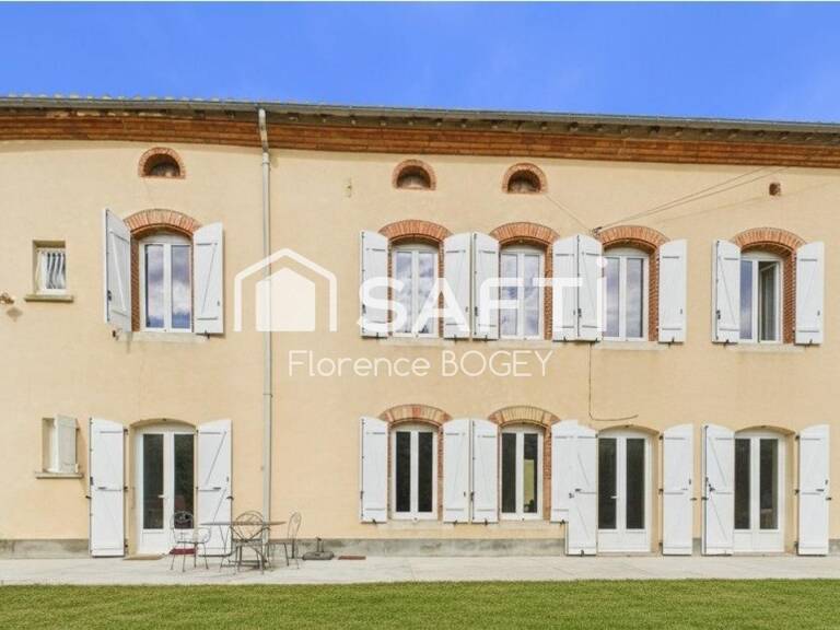 Coup de cœur pour cette propriété en pierre au charme authentique, entourée de 1,4 ha de campagne — photo 1