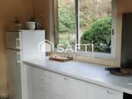 Single-storey house with garden: 2 bedrooms and large living room, bright equipped kitchen. — photo 3