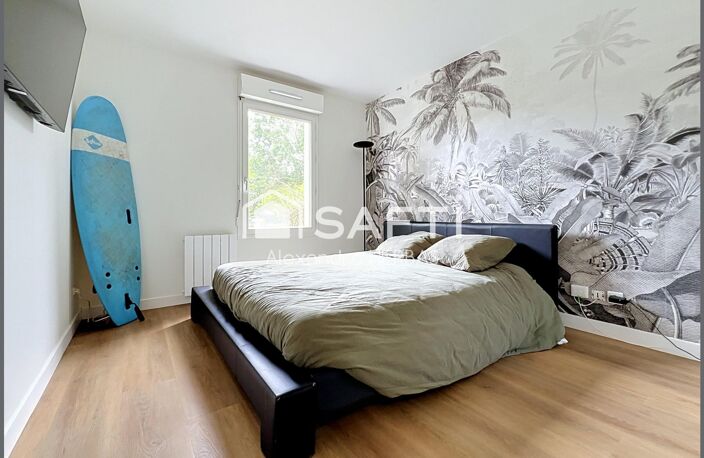 GRADIGNAN  T2 de 48 m² entièrement rénové  Résidence avec piscine et parking — photo 4
