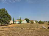 Jolie maison sur un terrain spacieux et calme. — photo 2