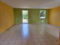 Jolie maison sur un terrain spacieux et calme. — photo 4