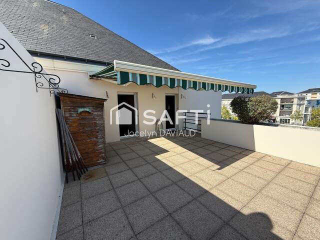 ST BARTHELEMY D'ANJOU, Centre ville, au 3° et dernier étage, T3 de 78 m2 avec terrasse de 30 m2 — photo du bien