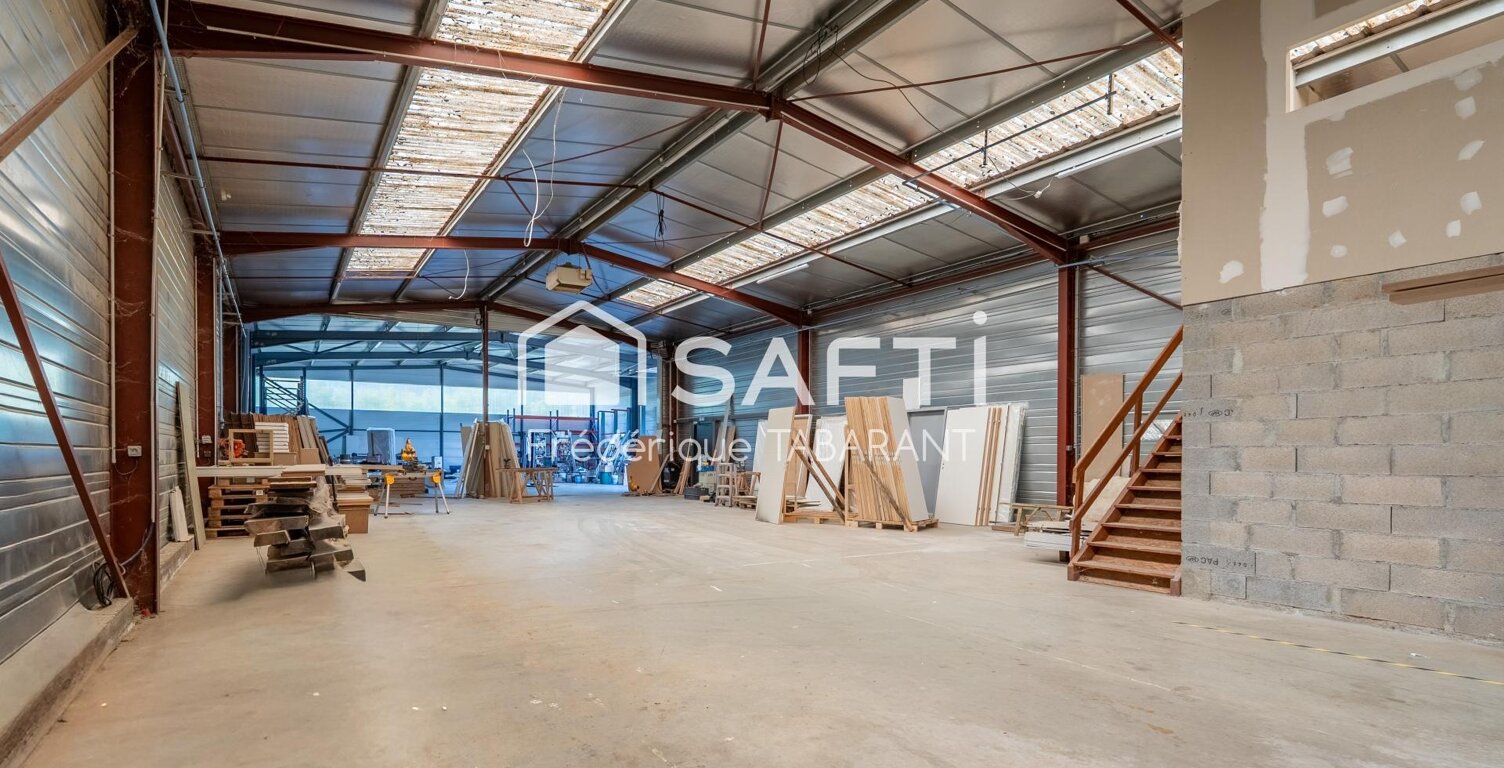 Entrepôt de 600 m2 avec 2 entrées et bureau — photo 1