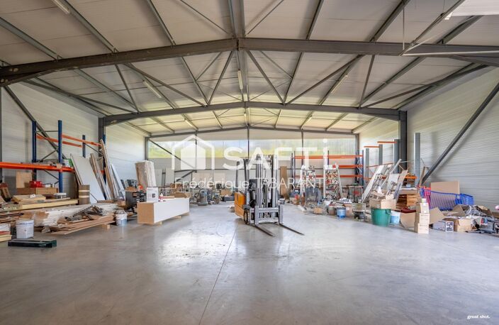 Entrepôt de 600 m2 avec 2 entrées et bureau — photo 4