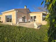 Maison familiale lumineuse avec piscine à Villebois-Lavalette  140 m² sur 1 260 m² de terrain — photo 3