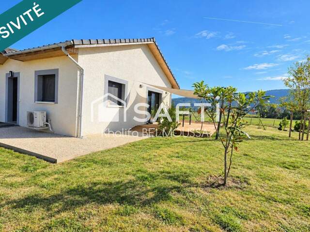 Maison récente de plain-pied  97 m²  Terrain de 2 000 m²  Vue montagnes — photo du bien