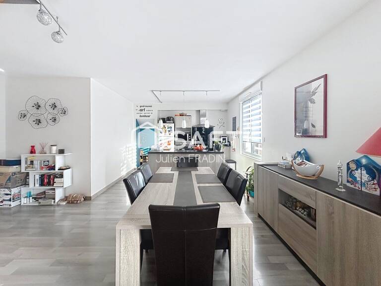 Rare sur le marché ! Maison 4 chambres avec un plateau de 150 m² exploitable en rez-de chaussée ! — photo 1