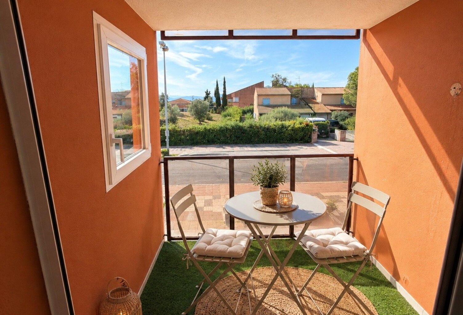 Canet : beau T3 avec balcon, garage et parking — photo 1
