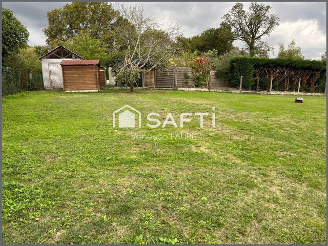 À VENDRE  TERRAIN À BÂTIR  LA SAUVE  ~800 m² — photo du bien